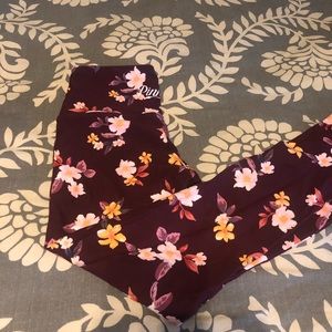 NWOT Victoria’s Secret Pink Leggings 🌸